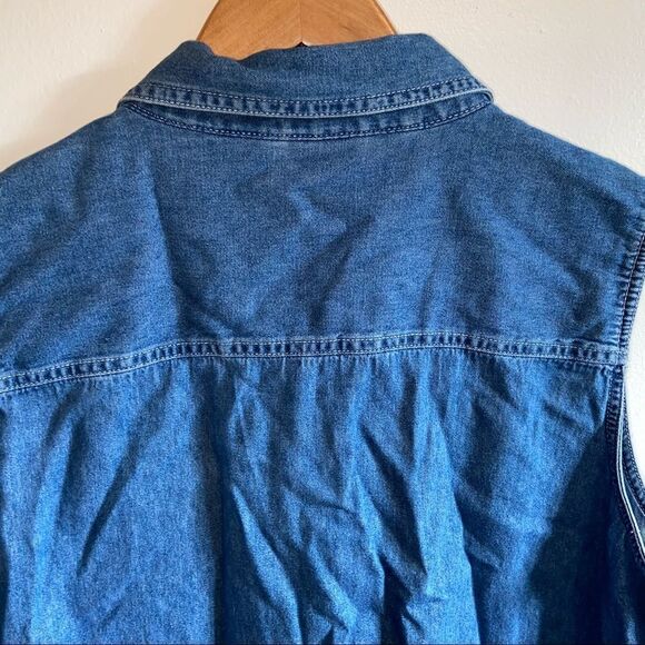 Winnie the Pooh embroidered jean button up tank - Picture 7 of 8